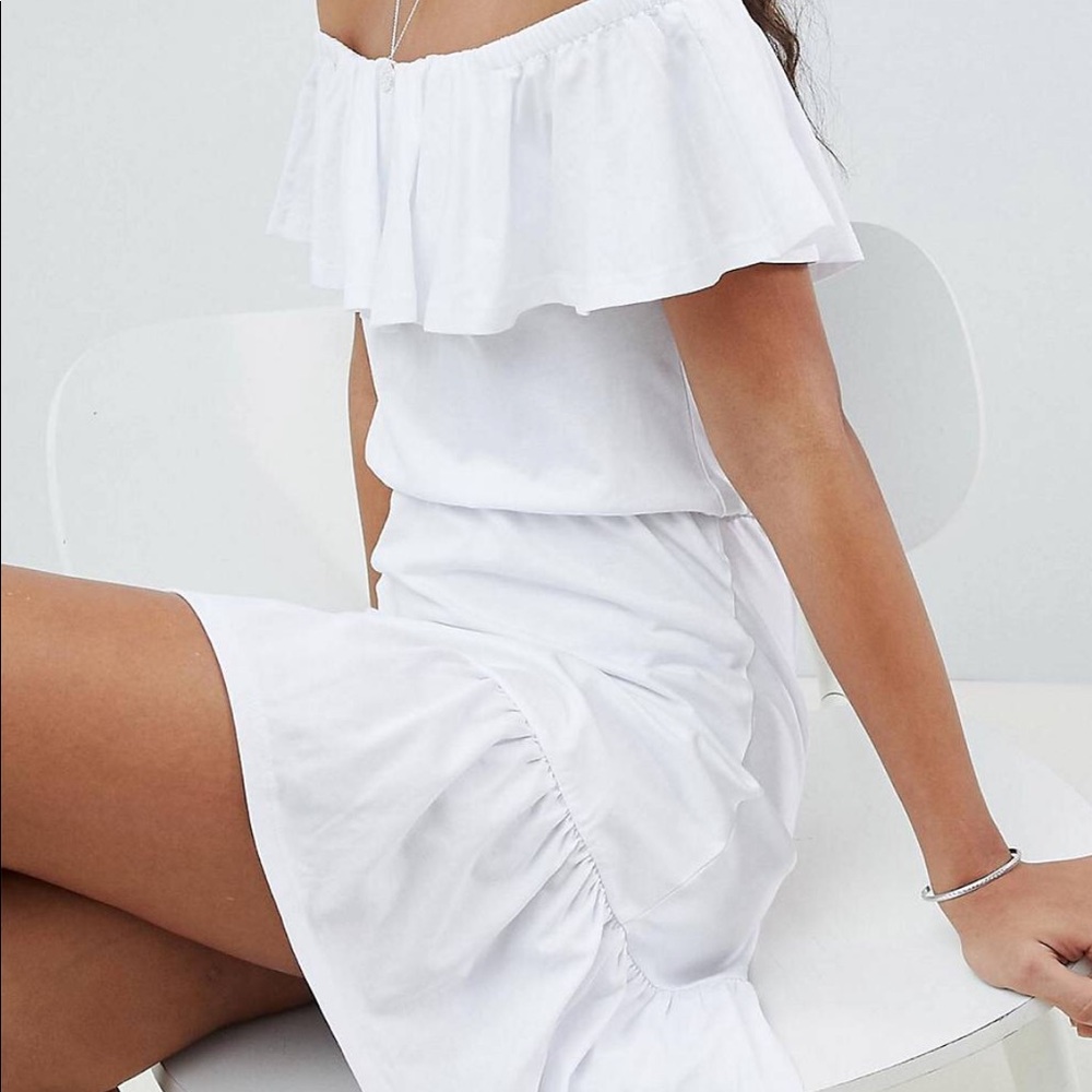 White off shoulder dress